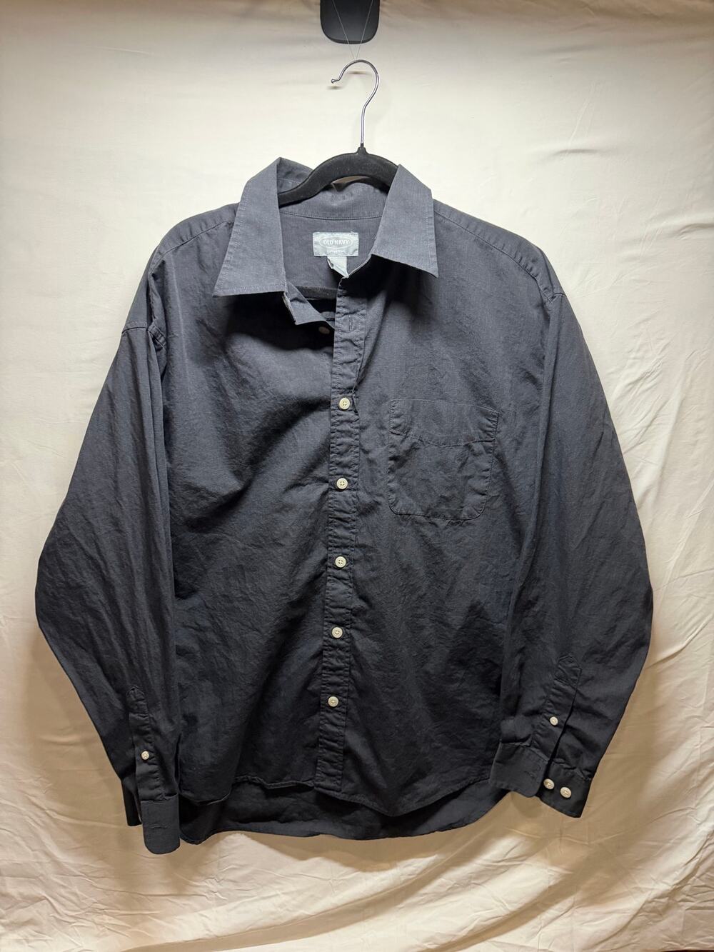 Old Navy Men’s L Charcoal Gray Long Sleeve Button-Down Shirt